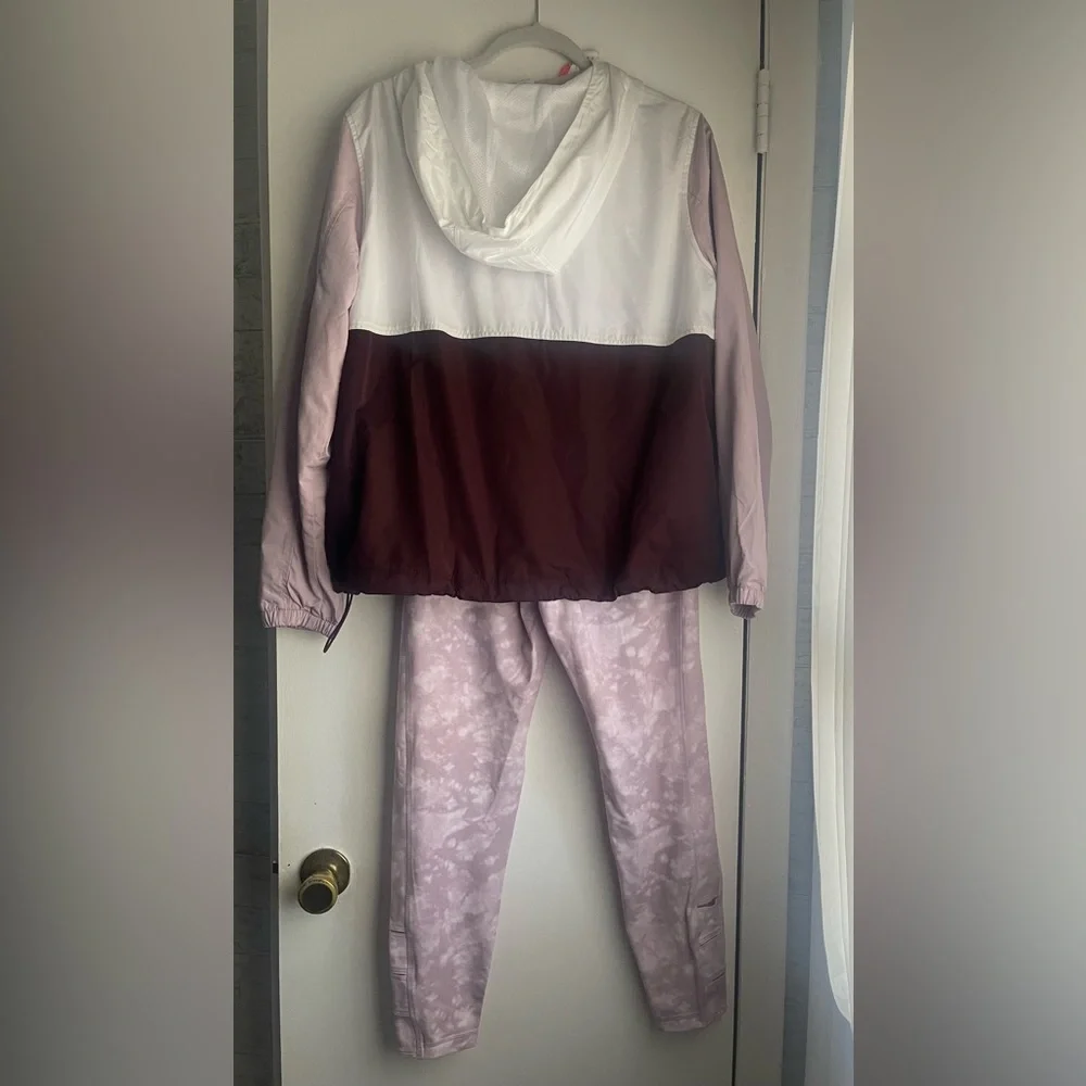 Old Navy Active Large Legging Medium‎ tops - Picture 4 of 13